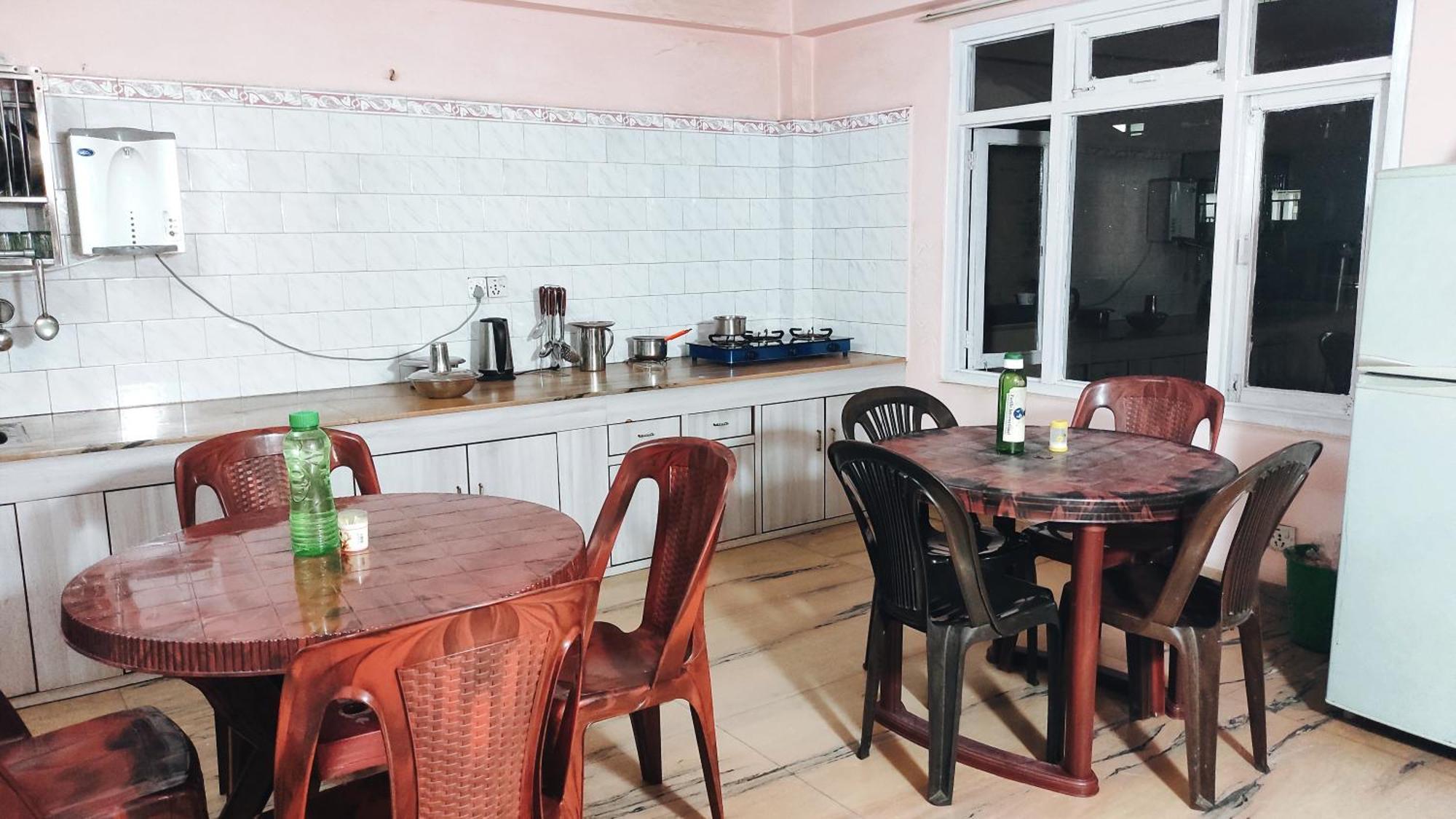 Budget Backpackers Hotel Lalitpur Екстериор снимка