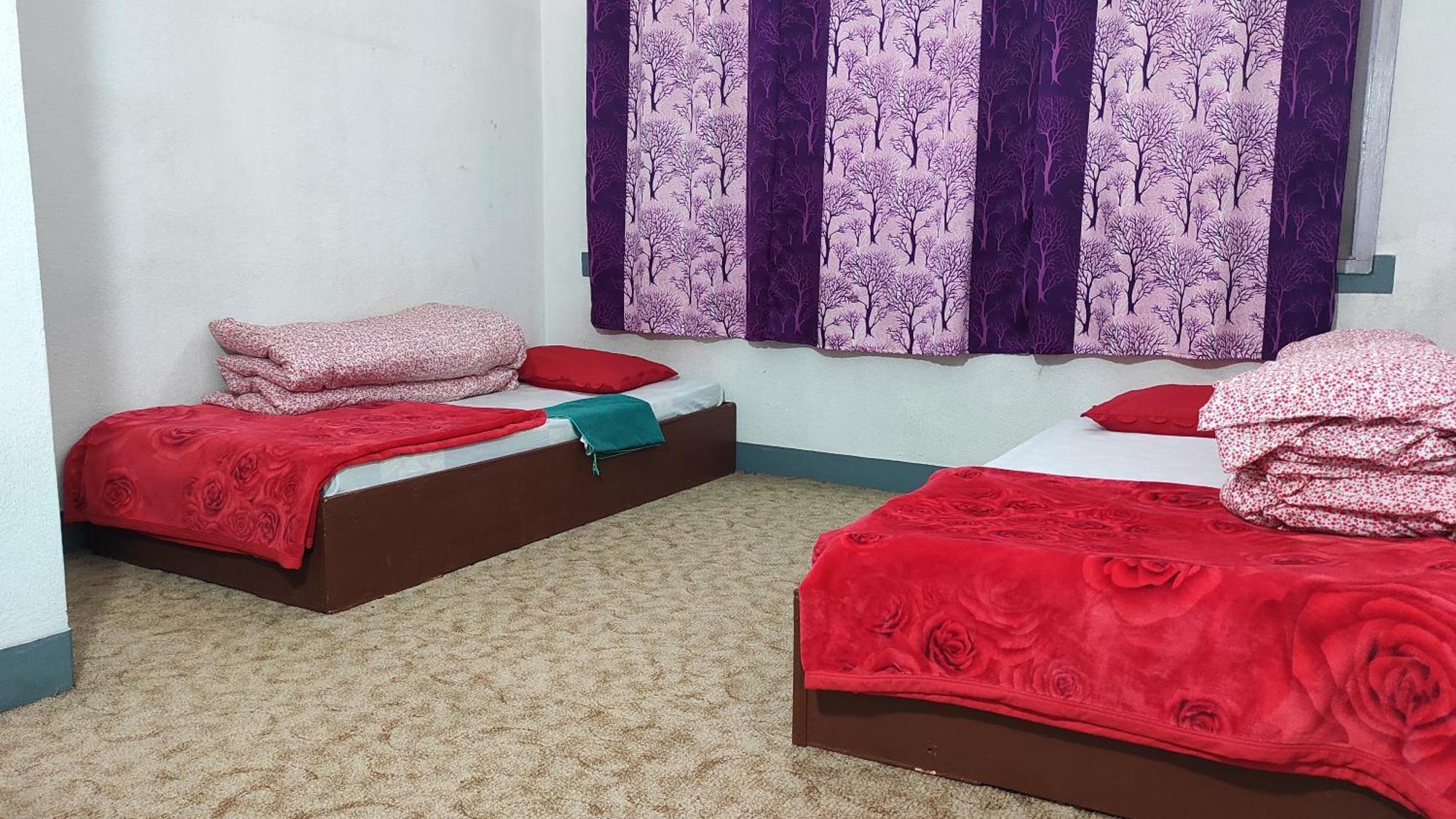 Budget Backpackers Hotel Lalitpur Екстериор снимка