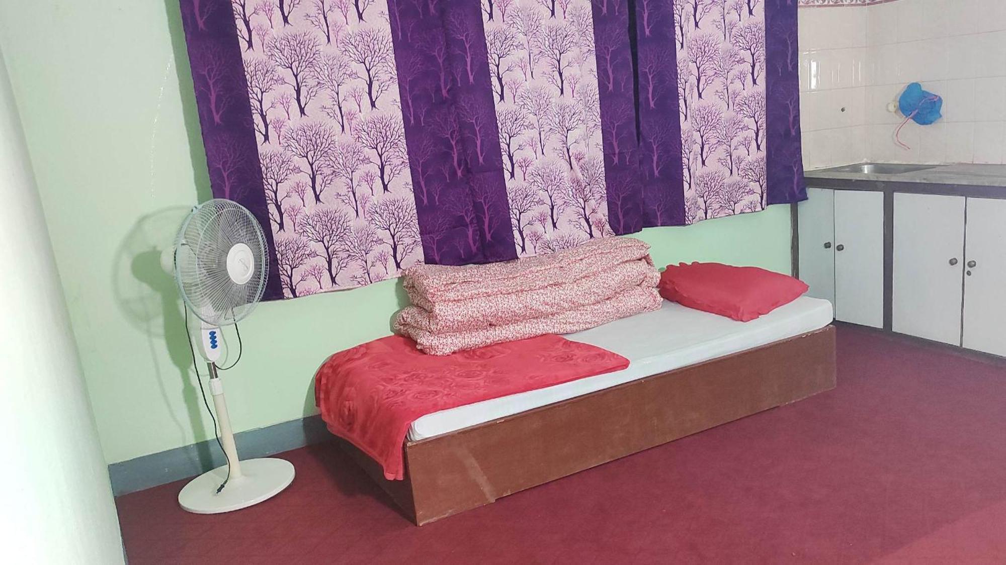 Budget Backpackers Hotel Lalitpur Екстериор снимка