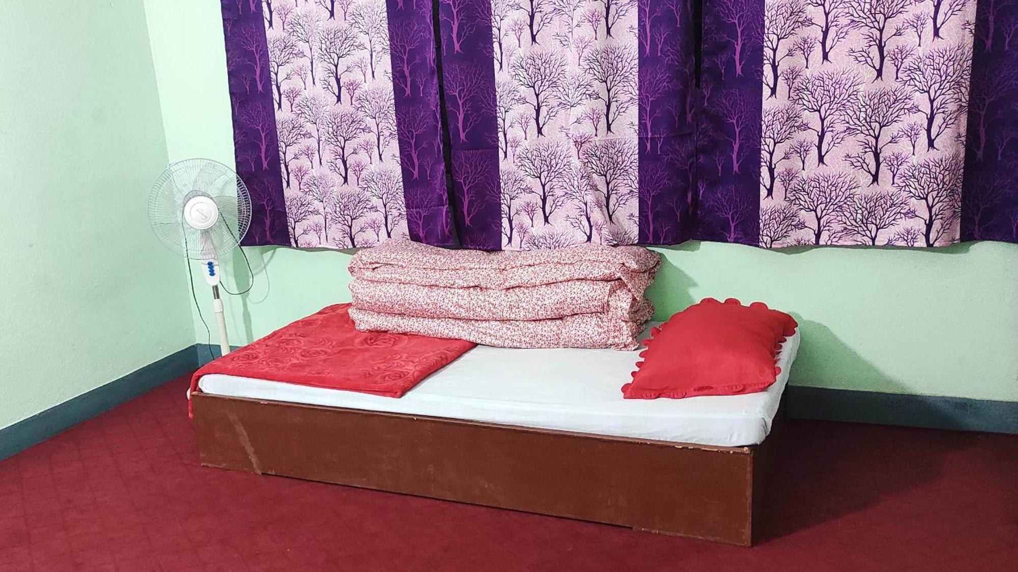 Budget Backpackers Hotel Lalitpur Екстериор снимка